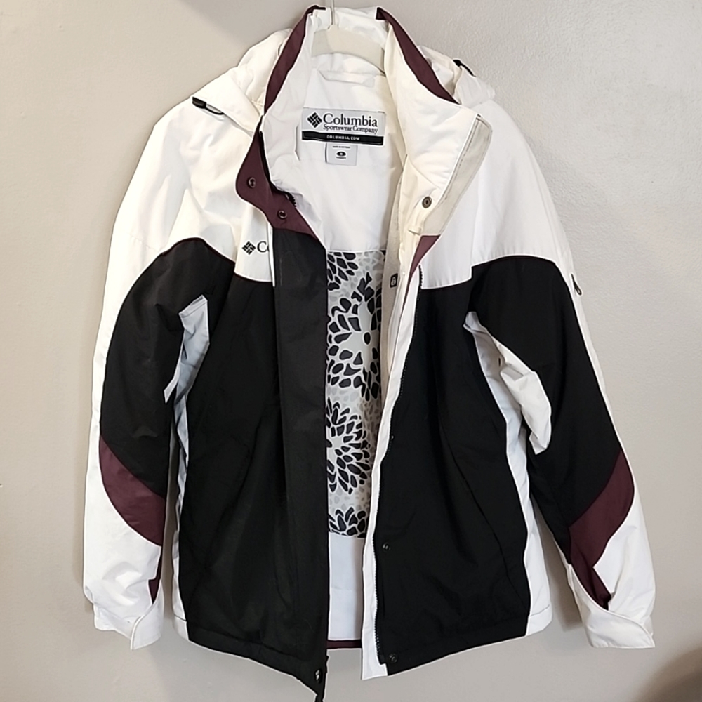 Used Columbia Heavyweight Winter Jacket - Black White Raspberry (Small)